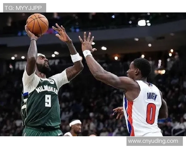 雄鹿主场大胜活塞，保持不败记录，稳居东部霸主之位